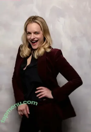 Elisabeth Moss / elisabethmossofficial nude photo #0133
