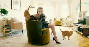 Elisabeth Moss / elisabethmossofficial nude photo #0138