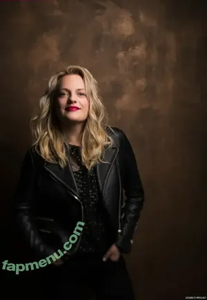 Elisabeth Moss / elisabethmossofficial nude photo #0145