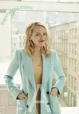 Elisabeth Moss / elisabethmossofficial nude photo #0156