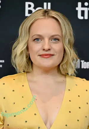 Elisabeth Moss / elisabethmossofficial nude photo #0165
