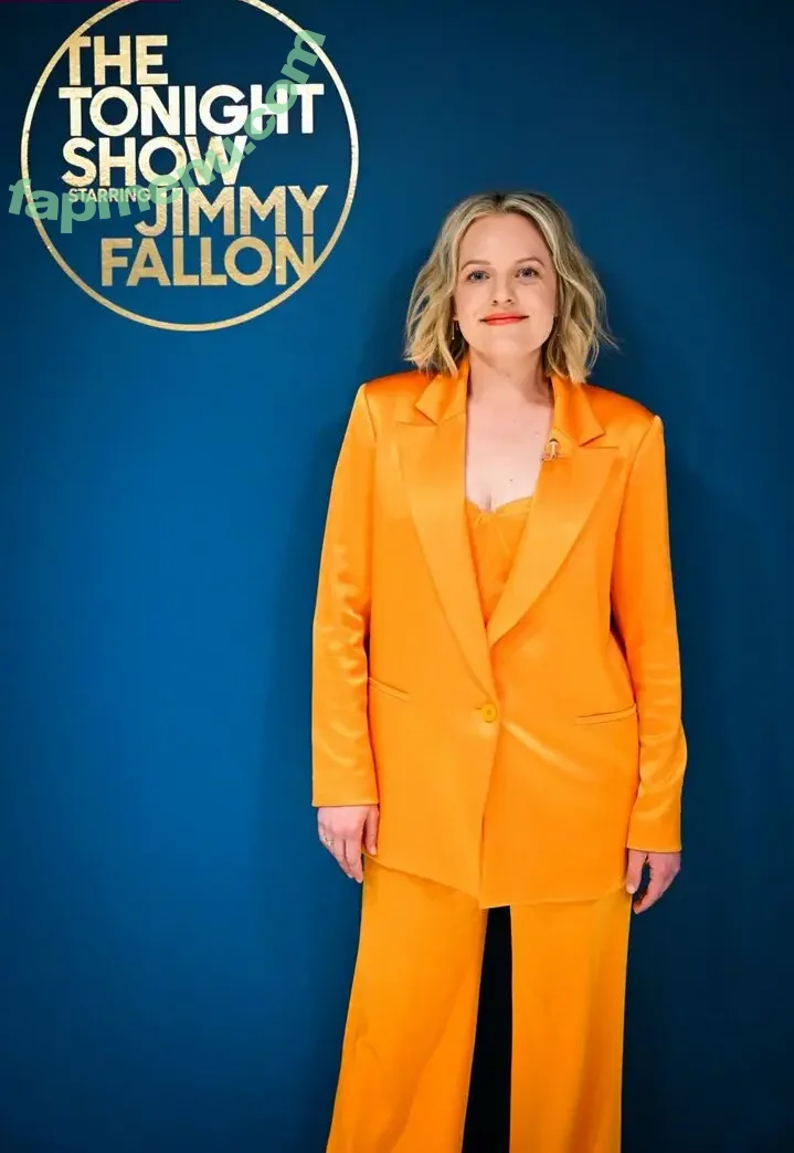 Elisabeth Moss nude photo #0114 (elisabethmossofficial)