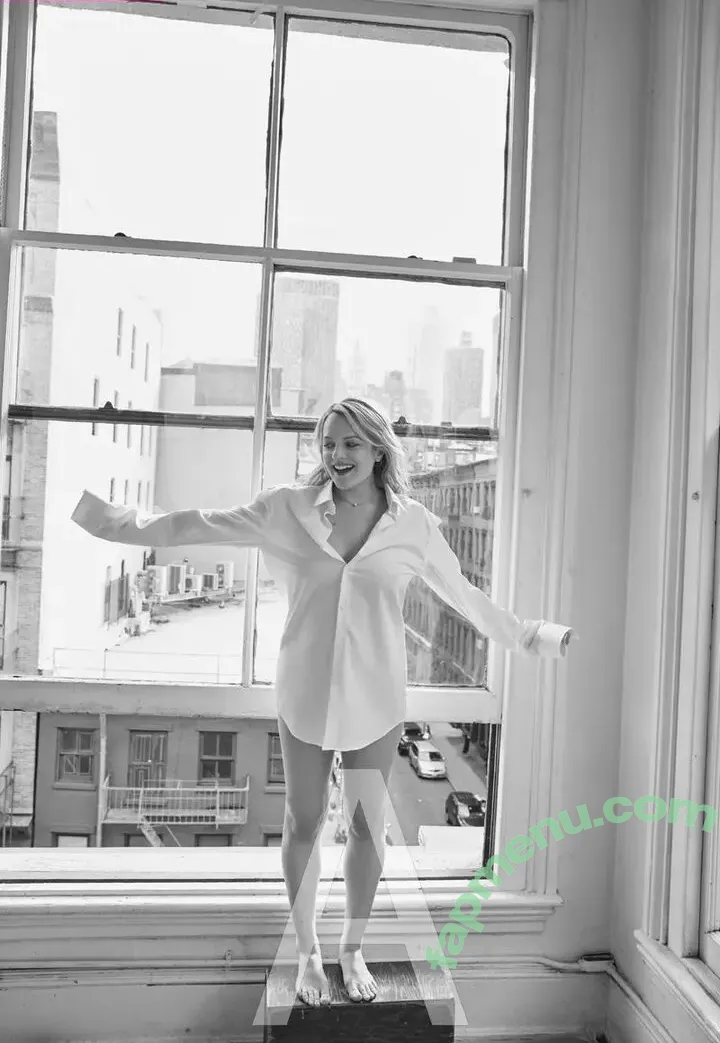 Elisabeth Moss nude photo #0161 (elisabethmossofficial)