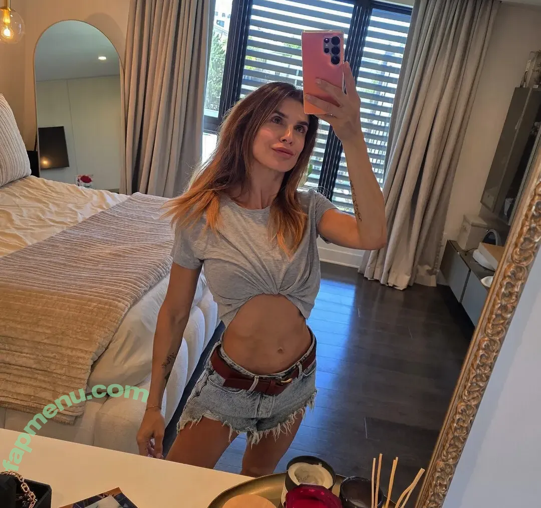 Elisabetta Canalis nude photo #1567 (JustElisabetta / littlecrumb_)