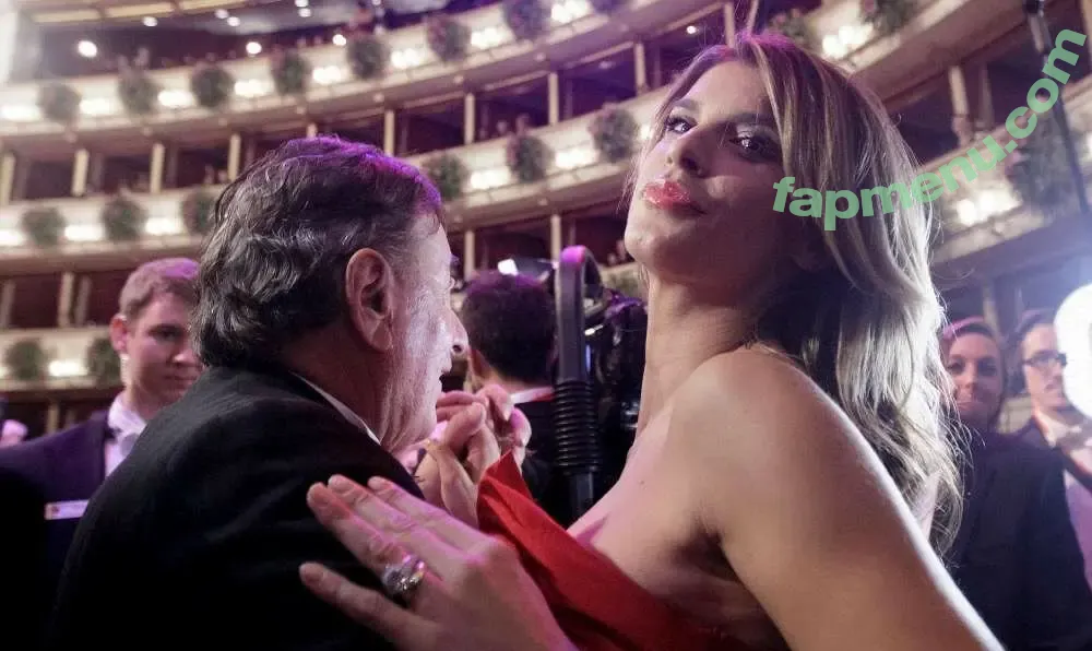 Elisabetta Canalis nude photo #1580 (JustElisabetta / littlecrumb_)
