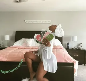 Elisangela Welburn / Elisvianaofficial nude photo #0006