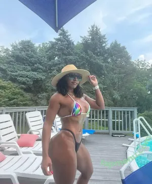Elisangela Welburn / Elisvianaofficial nude photo #0012
