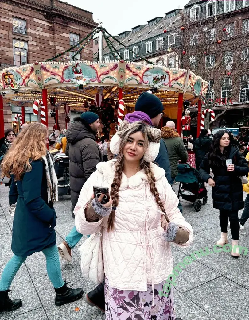 Elise Asmr nude photo #0081 (Elise Tran / Elise's Garden / iamelisetran)