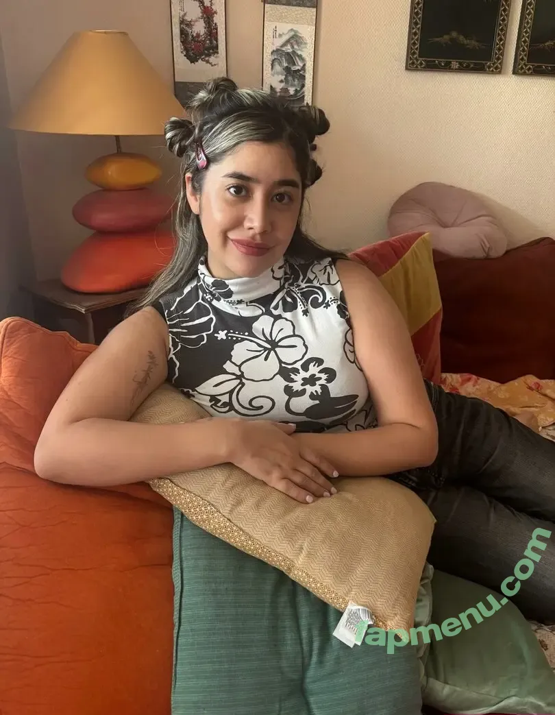 Elise Asmr nude photo #0093 (Elise Tran / Elise's Garden / iamelisetran)