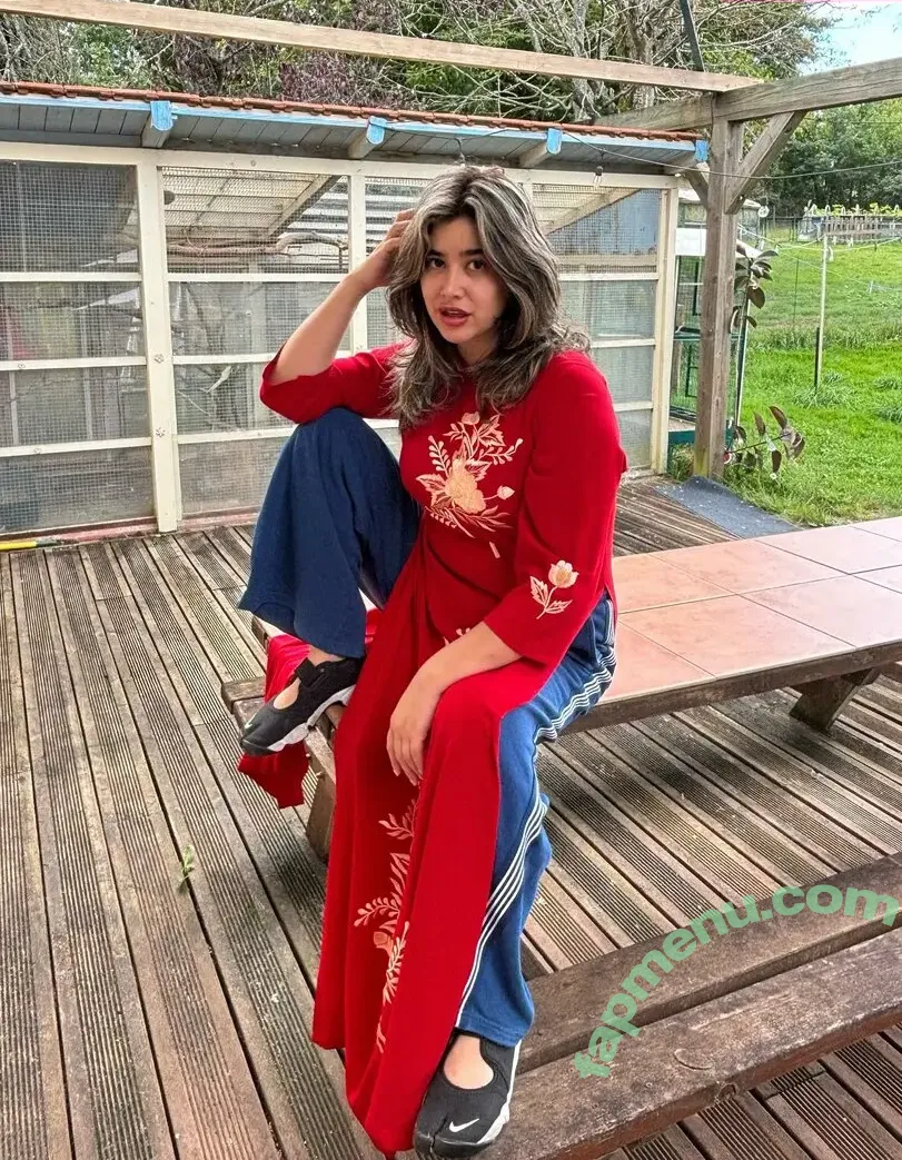 Elise Asmr nude photo #0096 (Elise Tran / Elise's Garden / iamelisetran)