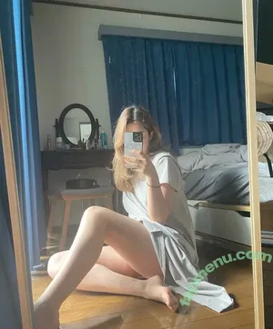 Elise ASMR / Elise Tran / Elise's Garden / iamelisetran nude photo #0027