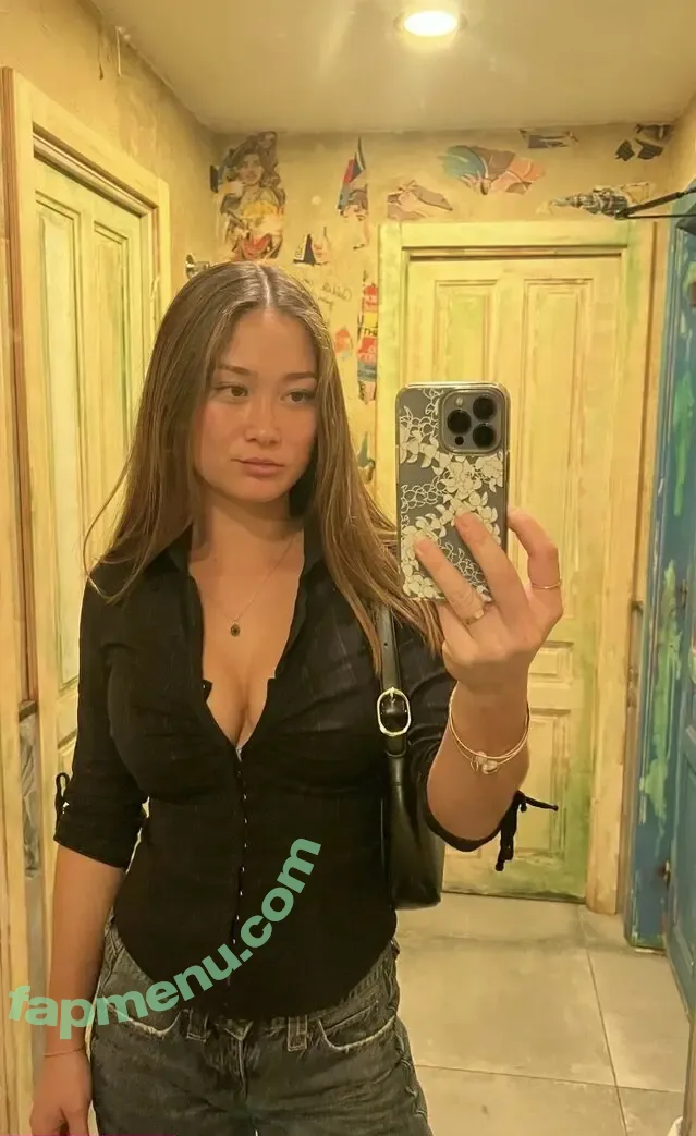 Elise Yukimura nude photo #0270 (elise.yukimura)