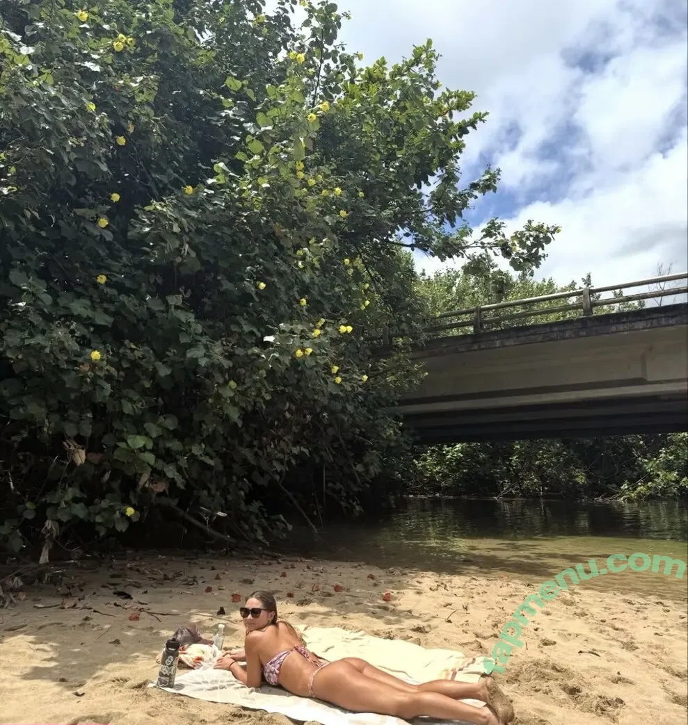 Elise Yukimura nude photo #0276 (elise.yukimura)