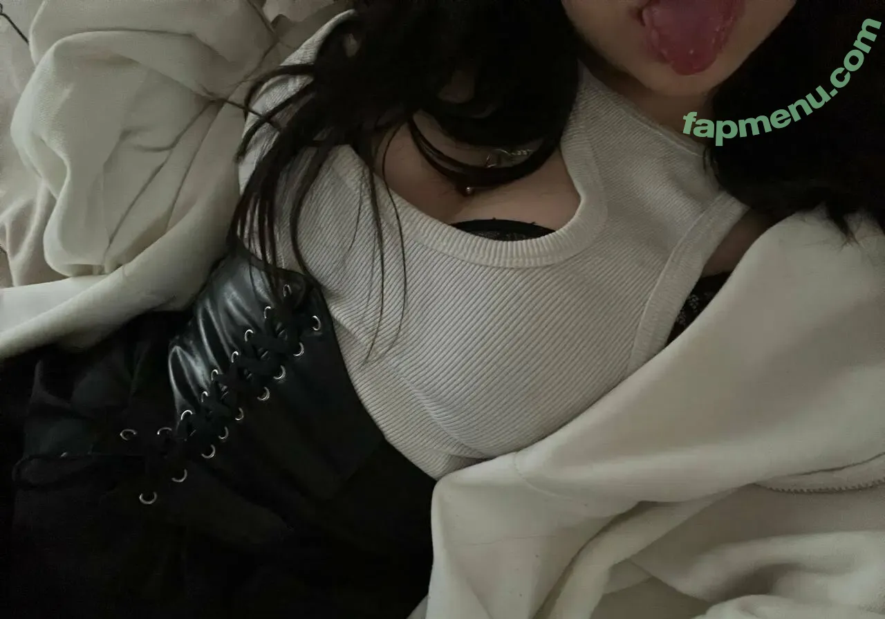 eliseloops nude photo #0021 (elisalopezphotos)