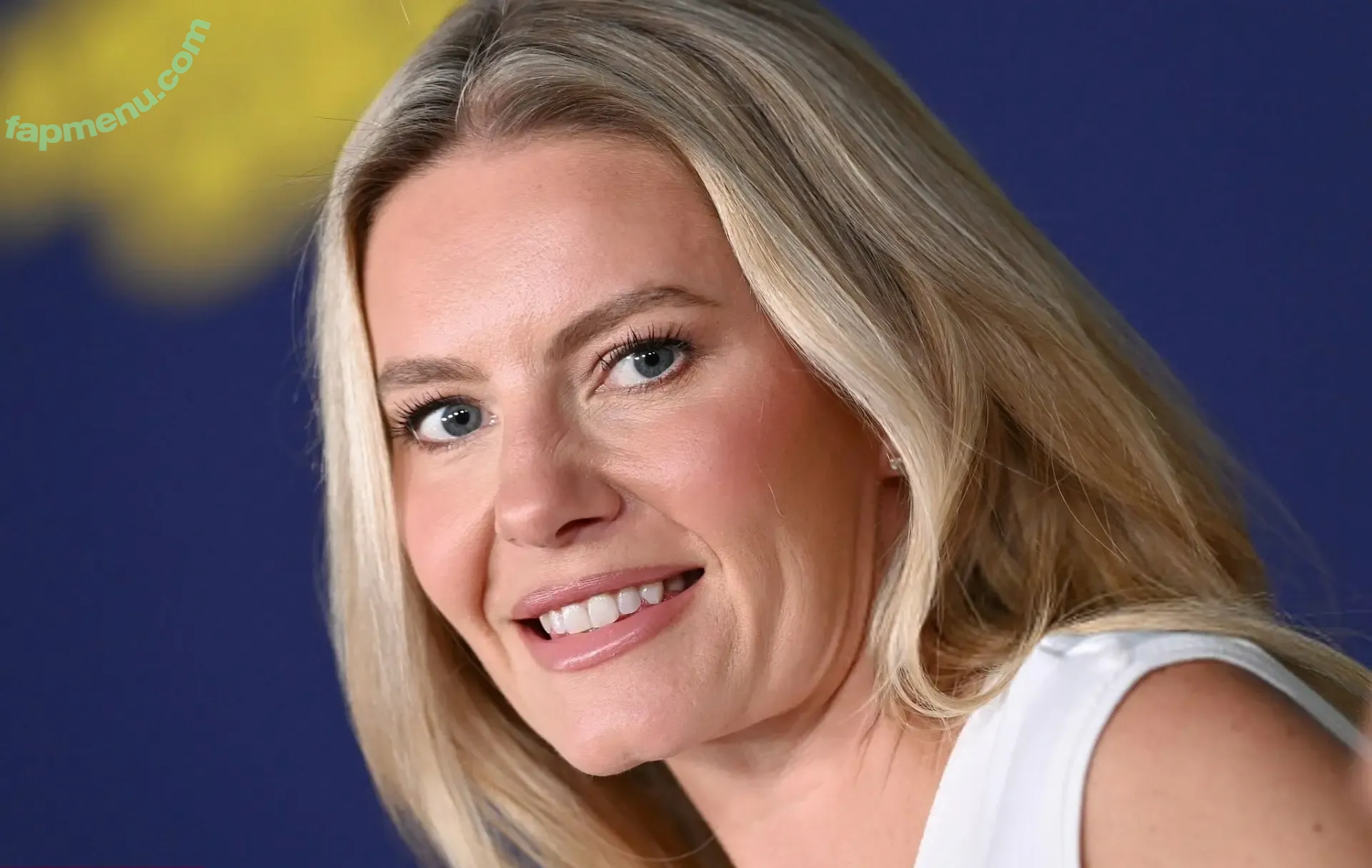 Elisha Cuthbert nude photo #0410 (Girl Next Door / elishaphaneuf)