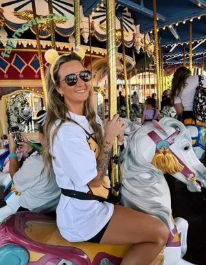 Elisha Helton / elishamhelton nude photo #0060