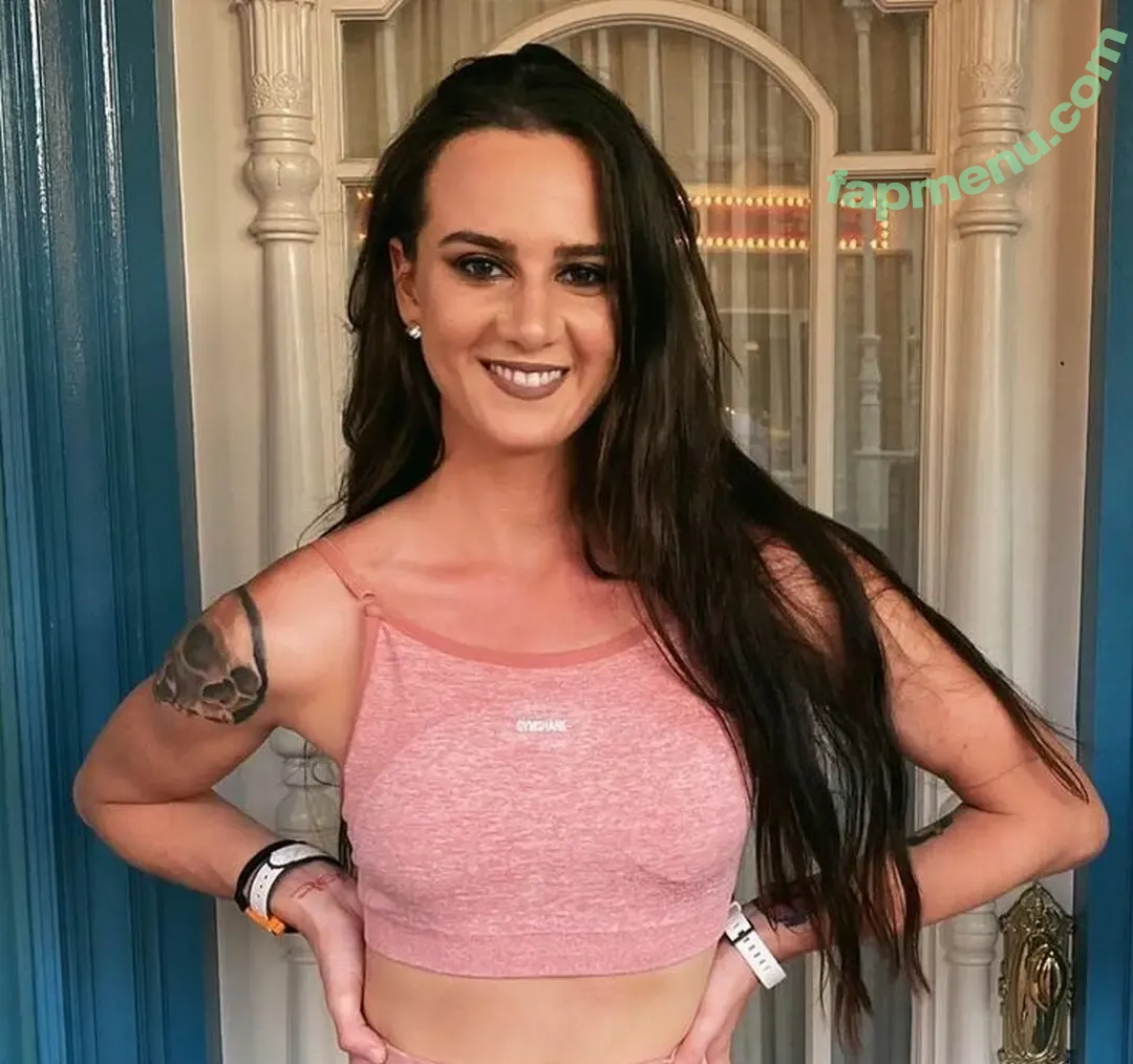 Elisha Helton nude photo #0058 (elishamhelton)