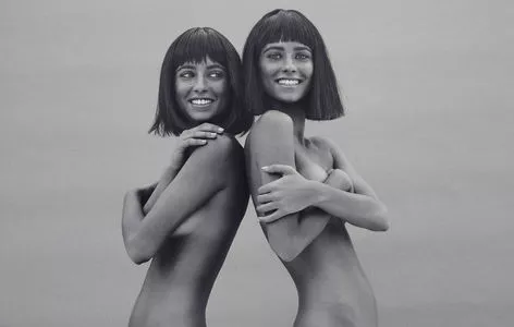 Elisha & Renee Herbert / elisha__h nude photo #0037