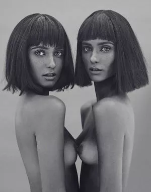 Elisha & Renee Herbert / elisha__h nude photo #0038