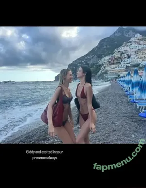 Elisha & Renee Herbert / elisha__h nude photo #0526