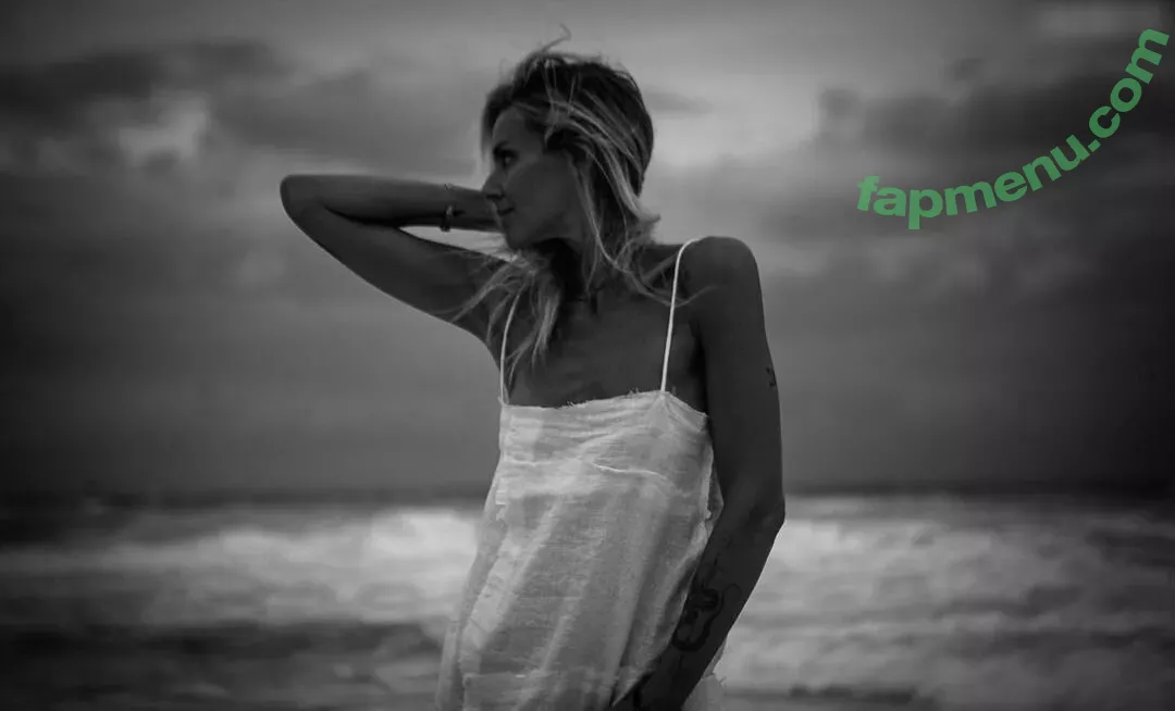 Eliza Coupe nude photo #0074 (elizacoupe)