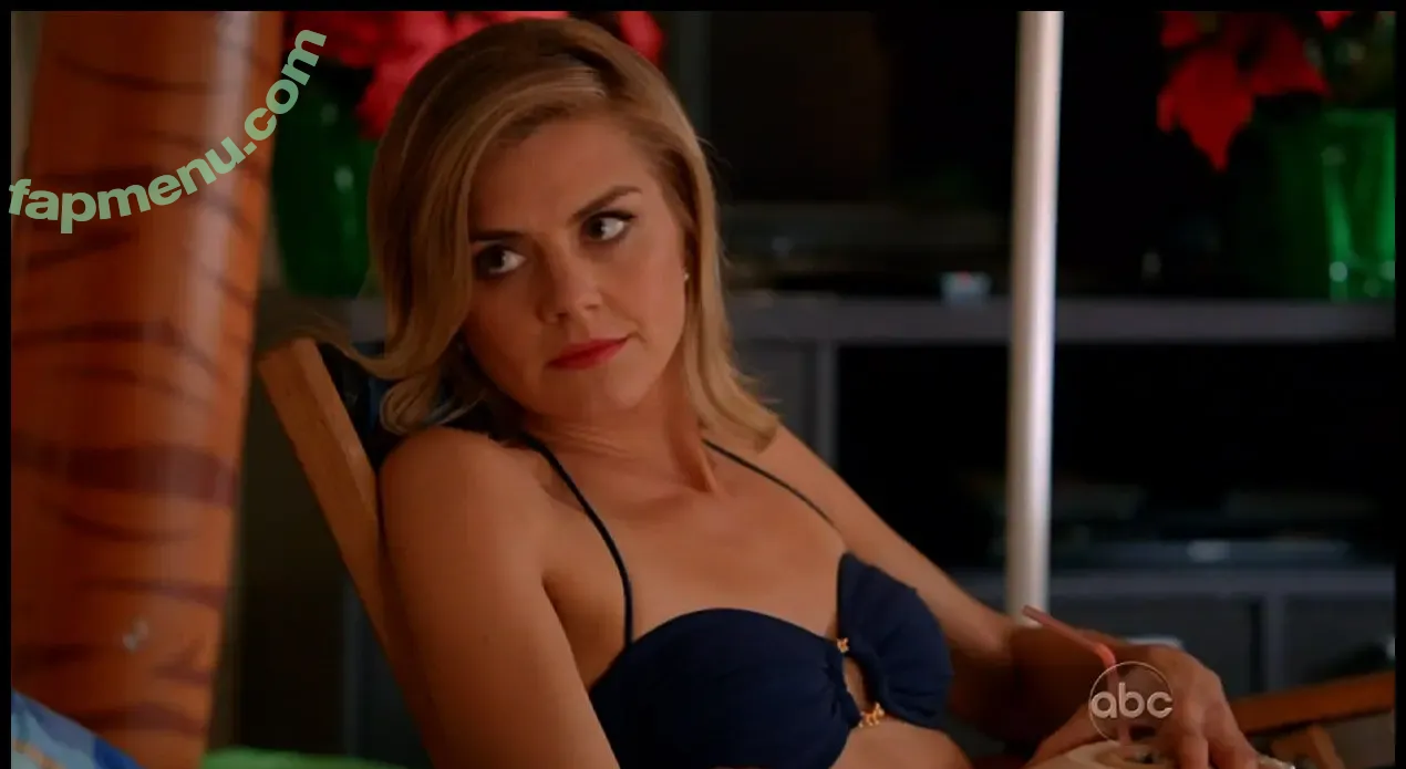Eliza Coupe nude photo #0113 (elizacoupe)