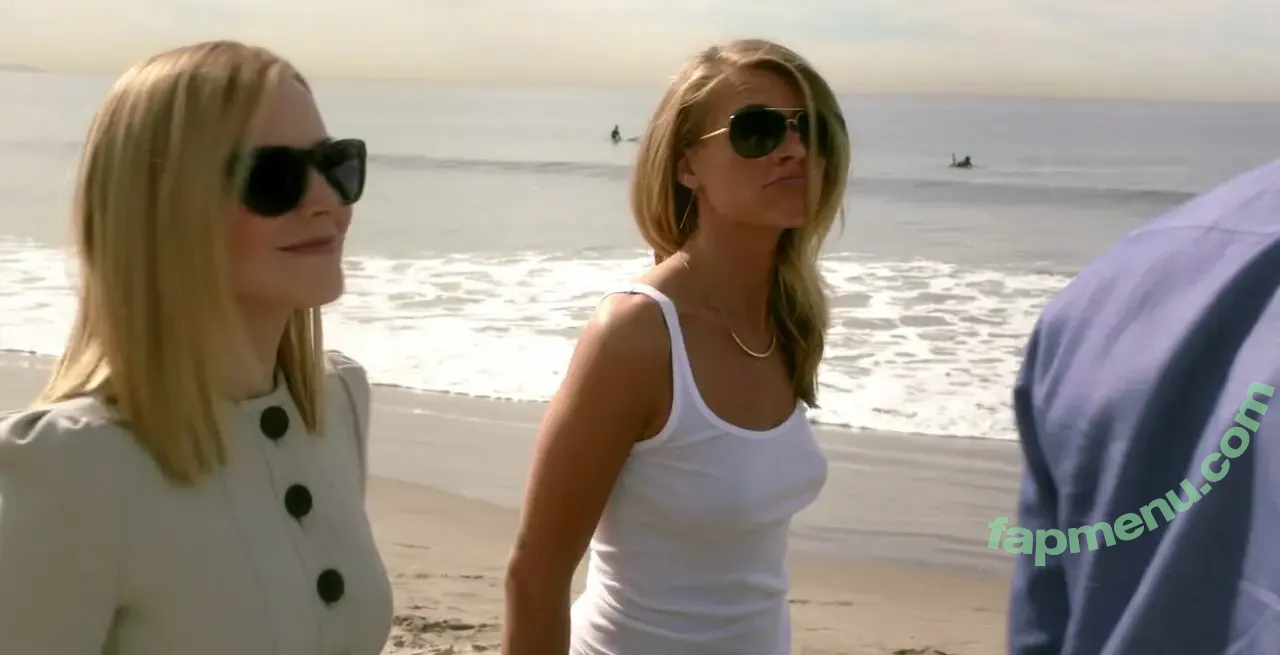 Eliza Coupe nude photo #0116 (elizacoupe)