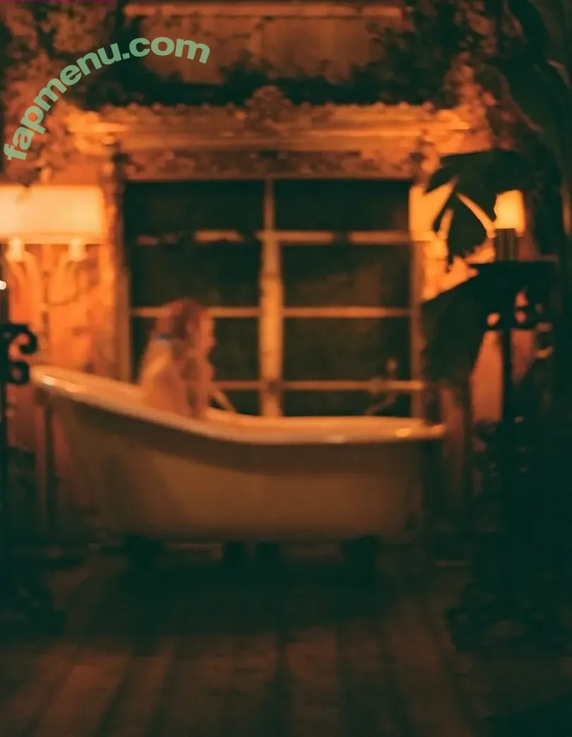 Eliza Grace nude photo #0196 (ElIZAGRACEMUSIC / elizaxograce)