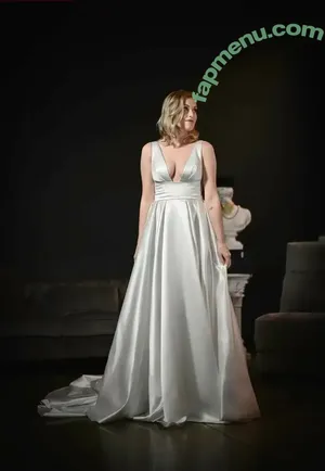 Eliza Taylor nude