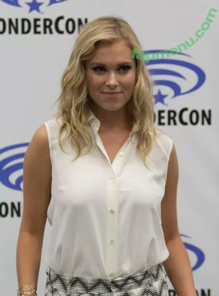 Eliza Taylor nude photo #0062 (elizajaneface)