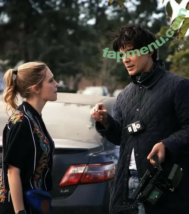 Eliza Taylor nude photo #0220 (elizajaneface)