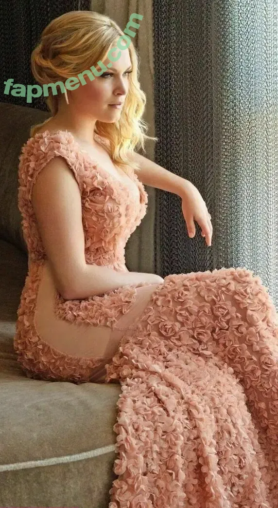 Eliza Taylor nude photo #0223 (elizajaneface)