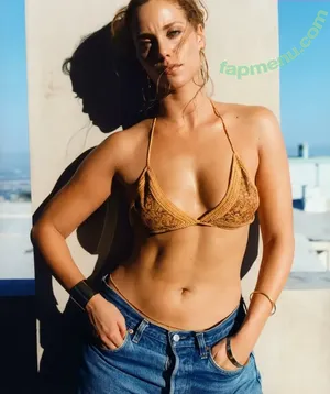 Elizabeth Berkley / elizberkley nude photo #0042