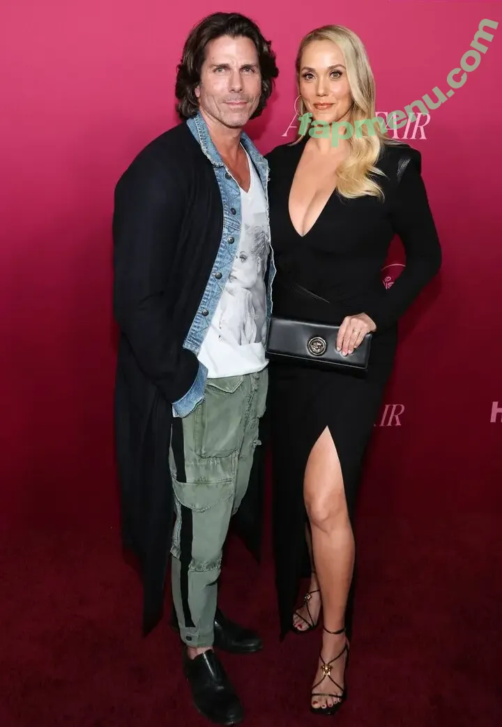 Elizabeth Berkley nude photo #0027 (elizberkley)