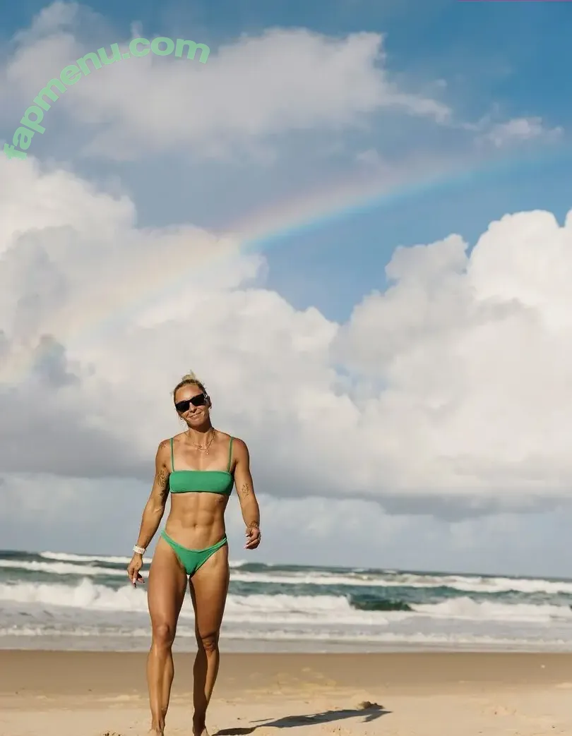 Elizabeth Clay nude photo #0071 (Liz Clay / lizclay_)