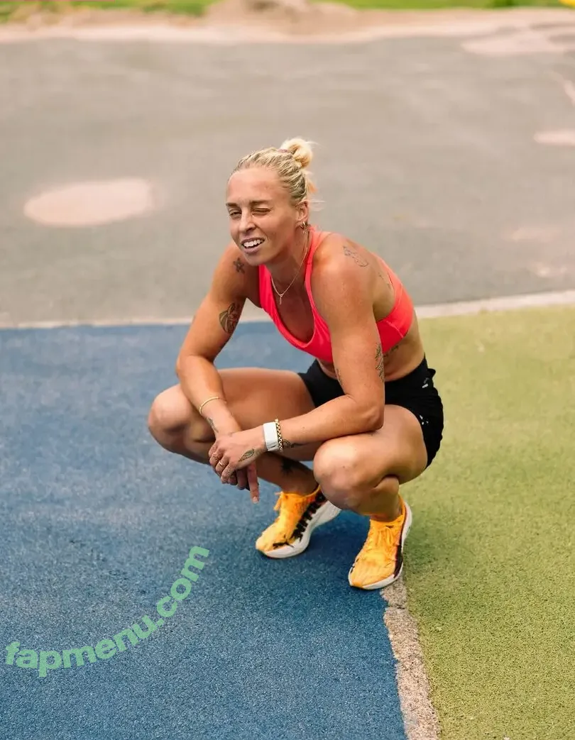 Elizabeth Clay nude photo #0077 (Liz Clay / lizclay_)