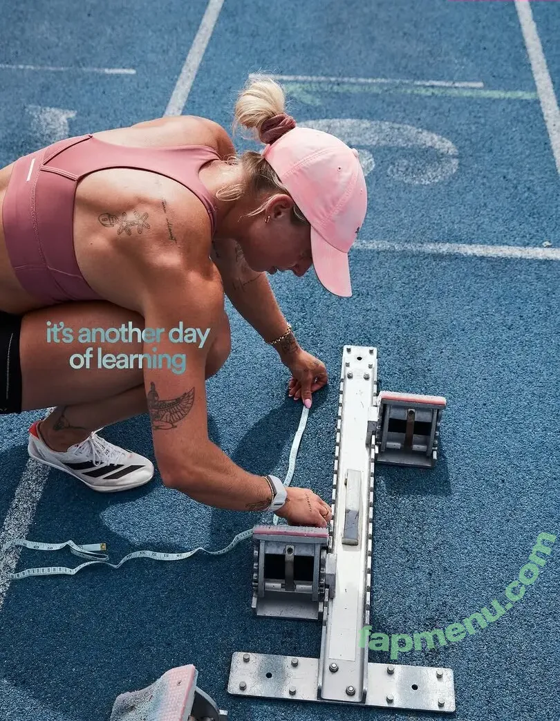 Elizabeth Clay nude photo #0095 (Liz Clay / lizclay_)