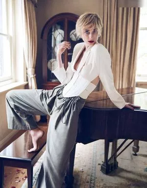 Elizabeth Debicki / elizabethdebickinators nude photo #0176