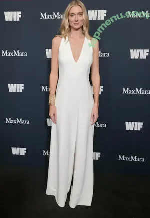 Elizabeth Debicki / elizabethdebickinators nude photo #0403