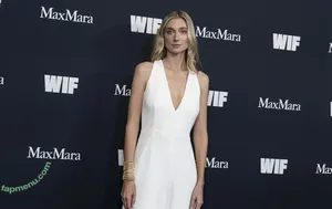 Elizabeth Debicki / elizabethdebickinators nude photo #0416