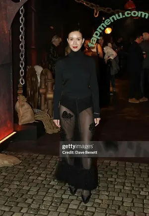 Elizabeth Dulau / elizabethdulau nude photo #0028