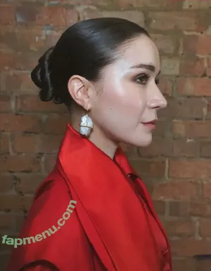 Elizabeth Dulau / elizabethdulau nude photo #0066