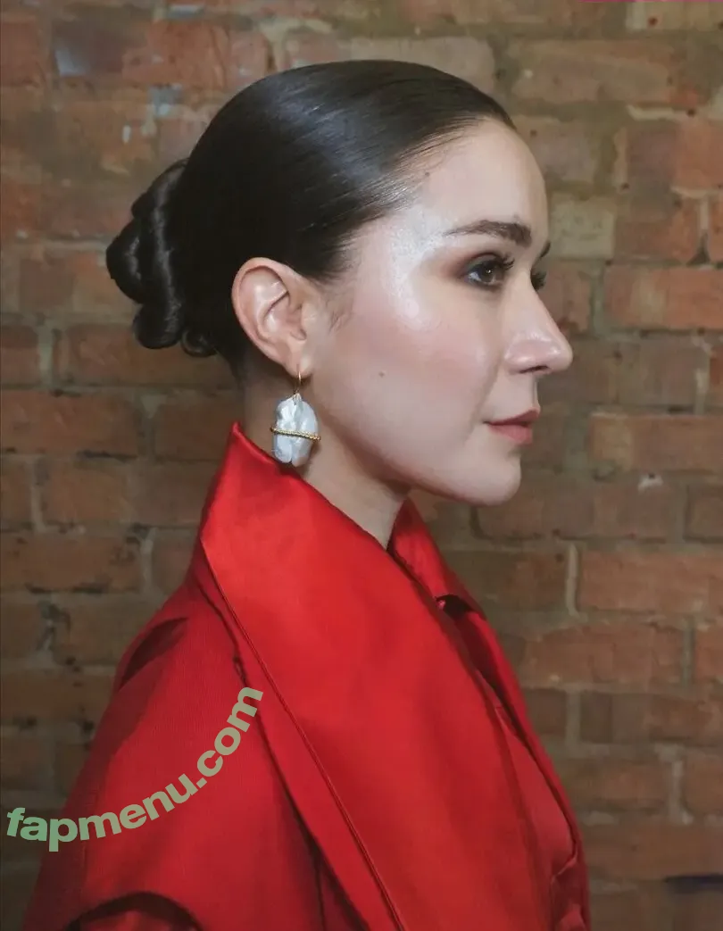 Elizabeth Dulau nude photo #0066 (elizabethdulau)