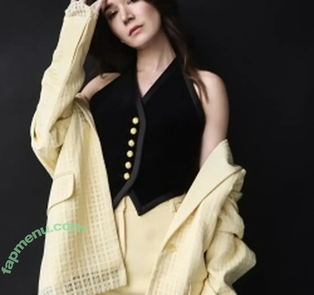 Elizabeth Dulau nude photo #0072 (elizabethdulau)