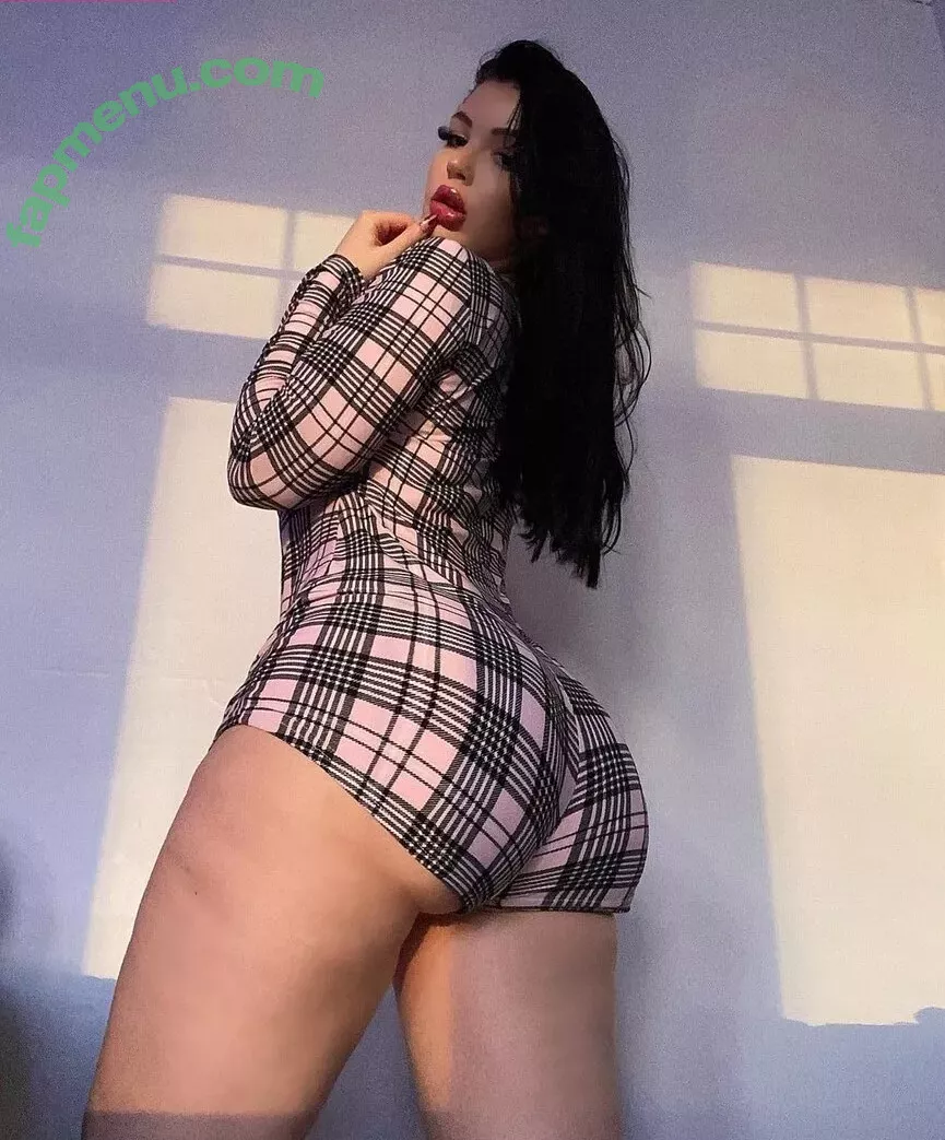 Elizabeth Georgina nude photo #0045 (elizabethgeorga / elizabethxgx)
