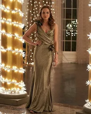 Elizabeth Gillies / ElizabethGilliesOfficial / LizGillies / lizgillz nude photo #0143