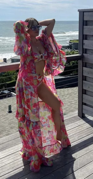 Elizabeth Gillies / ElizabethGilliesOfficial / LizGillies / lizgillz nude photo #0186