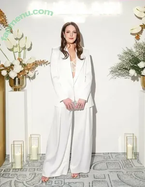 Elizabeth Gillies / ElizabethGilliesOfficial / LizGillies / lizgillz nude photo #0710