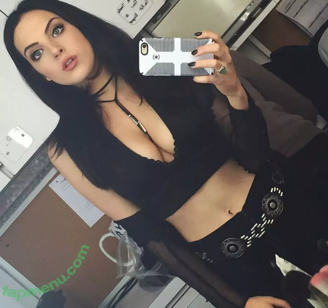 Elizabeth Gillies nude photo #0019 (ElizabethGilliesOfficial / LizGillies / lizgillz)