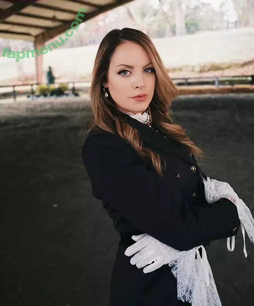 Elizabeth Gillies nude photo #0079 (ElizabethGilliesOfficial / LizGillies / lizgillz)